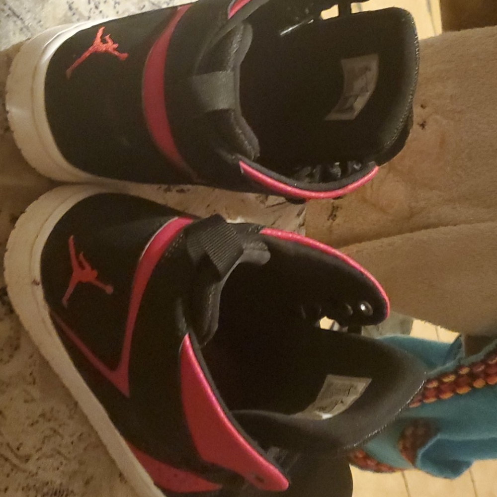 Size 10 womens jordans